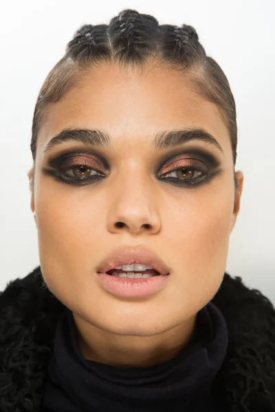 Look 2